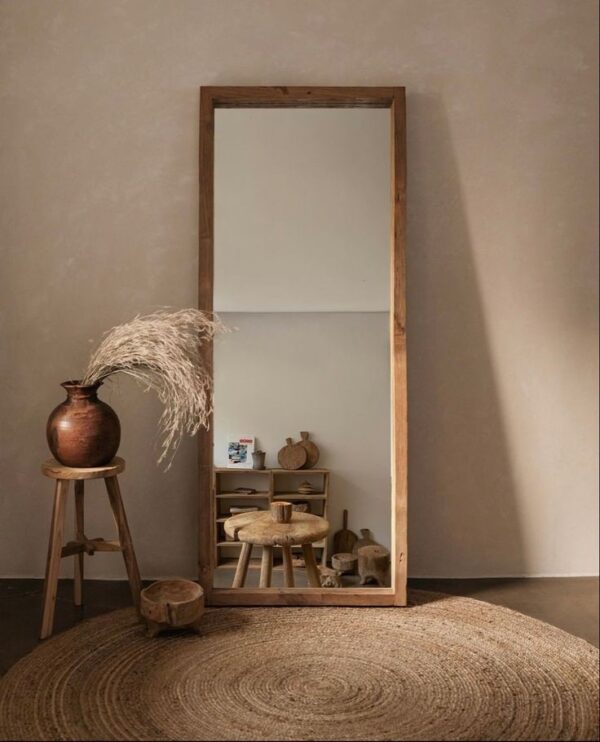 Woody Mirror