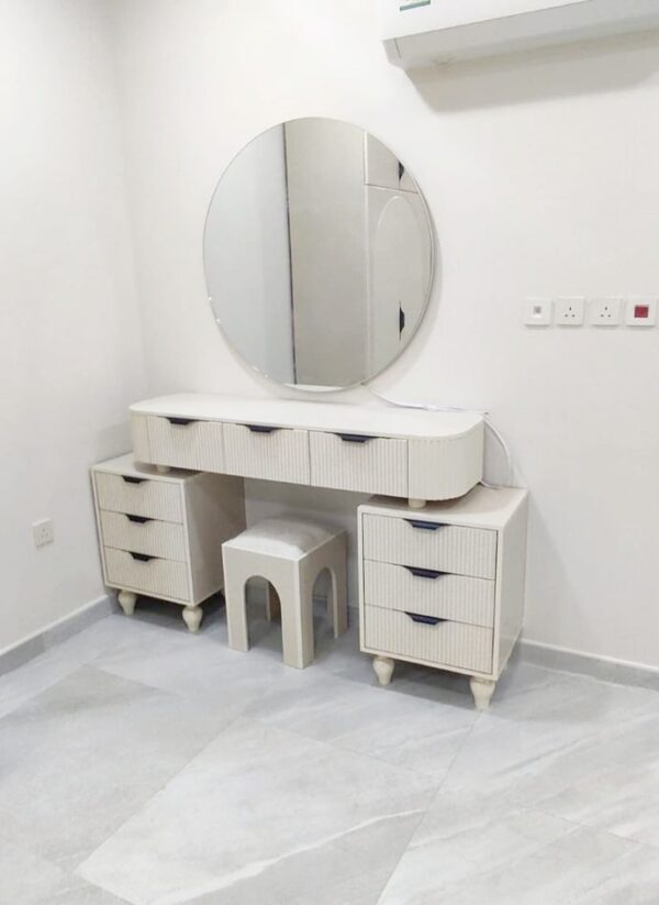 Natan Makeup Vanity
