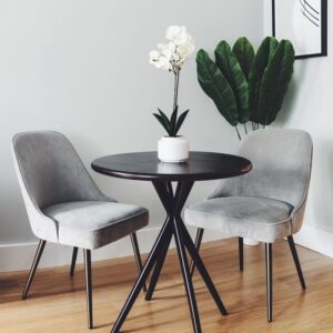 Tifen Chair